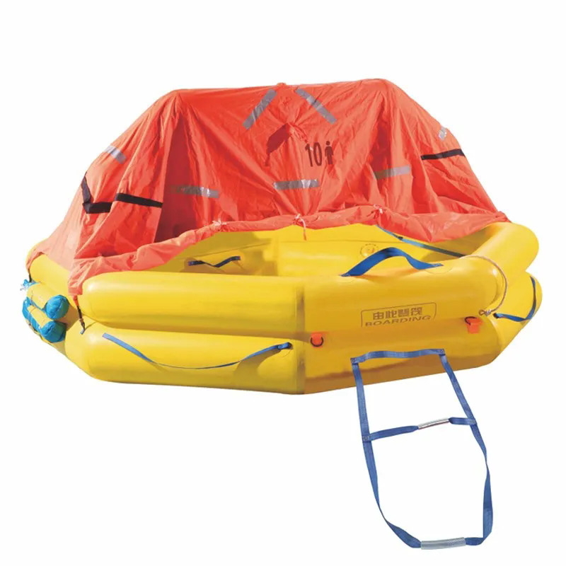 Liferaft tiup menyelamatkan nyawa di laut